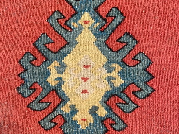 kilim-repair-3-1-600x450